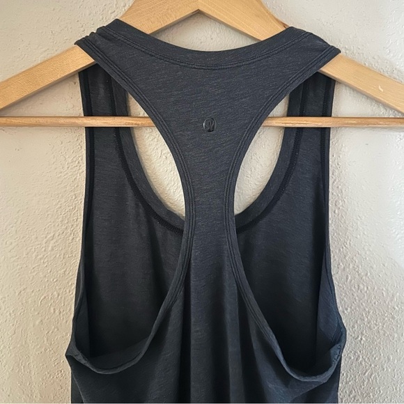 Lululemon Yogi Loose Fit Front Pocket Athletic Racer Tank / Heathered Black Sz 2 - Picture 12 of 12